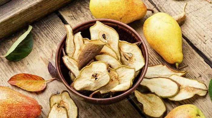 قیمت خرید گلابی خشک پفکی + خواص، معایب و مزایا