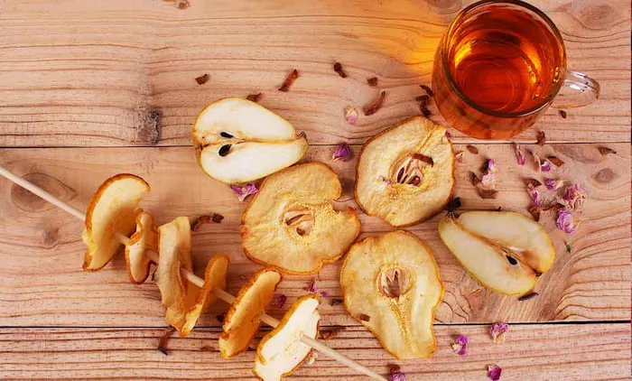 قیمت خرید گلابی خشک پفکی + خواص، معایب و مزایا