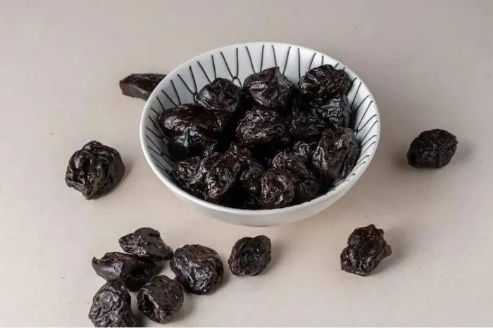 خرید جدیدترین انواع آلو خشک سیاه