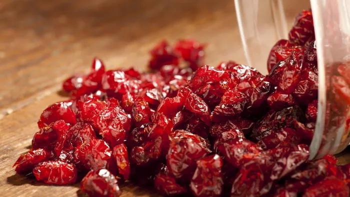 قیمت خرید کرنبری خشک شده + تست کیفیت